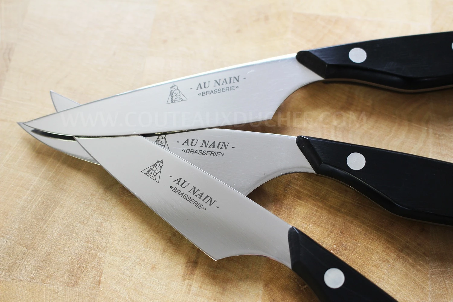 Au Nain Brasserie Universal Knife Block With 6 Steak Knives - Black Handles 7 Au Nain Brasserie Universal Knife Block With 6 Steak Knives - Black Handles - Image 5