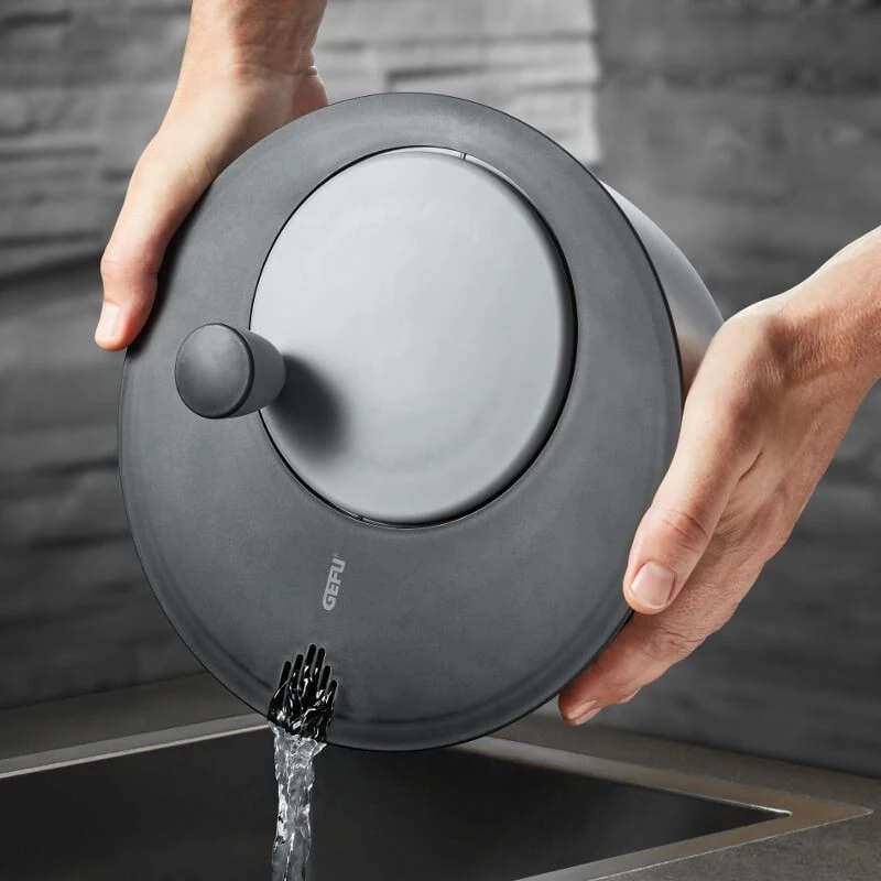 Gefu ROTARE Stainless Steel Salad Spinner 3L 4 Gefu ROTARE Stainless Steel Salad Spinner 3L - Image 2