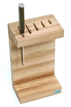 Kai C-shaped Knife Block - Made Of Oak Wood -EdgeMaster Shop kai c shaped knife block made of oak wood 2