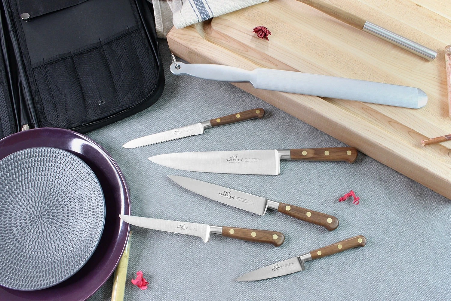 Sabatier Perigord Knife Bag With 5-piece Knife Set + 1 Sharpening Steel 5 Sabatier Perigord Knife Bag With 5-piece Knife Set + 1 Sharpening Steel - Image 3